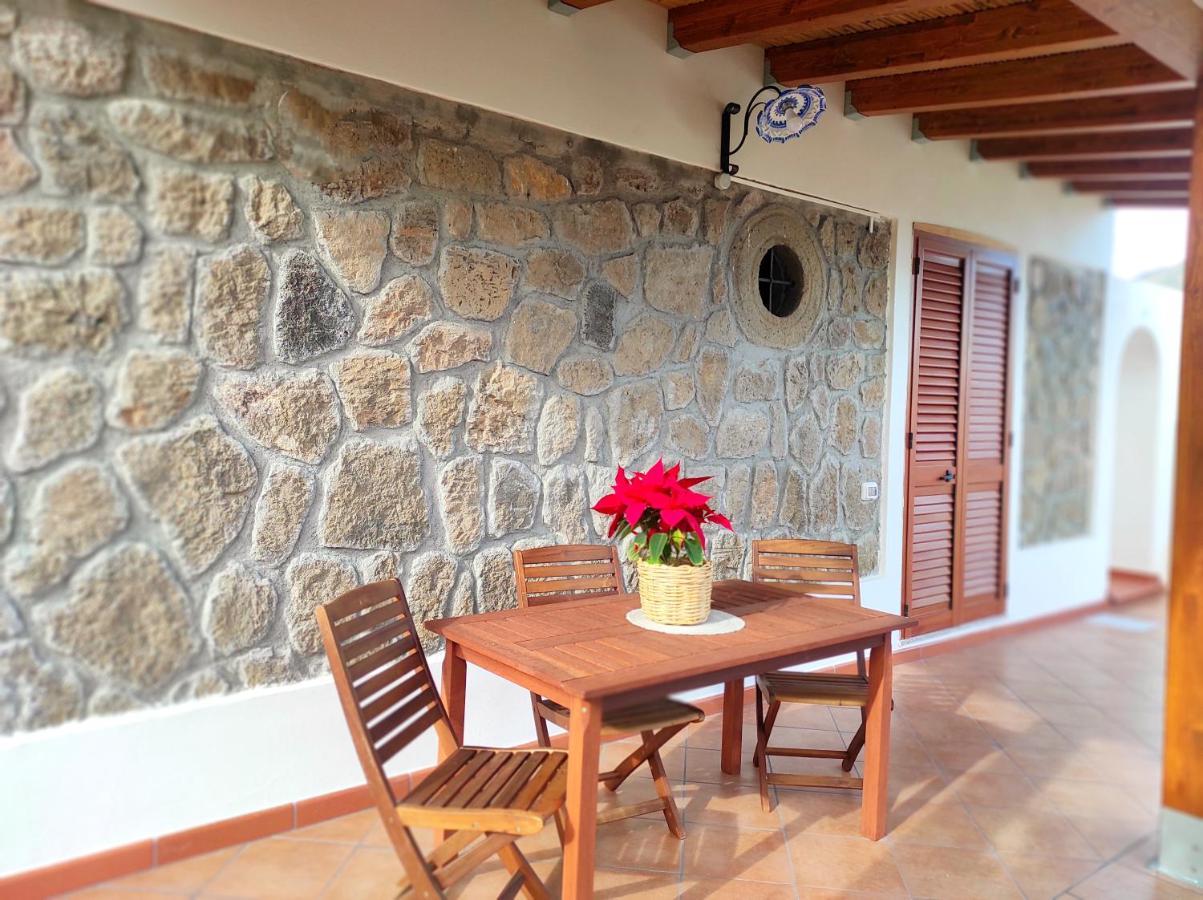 Holiday Home Mennulita Λίπαρι Εξωτερικό φωτογραφία