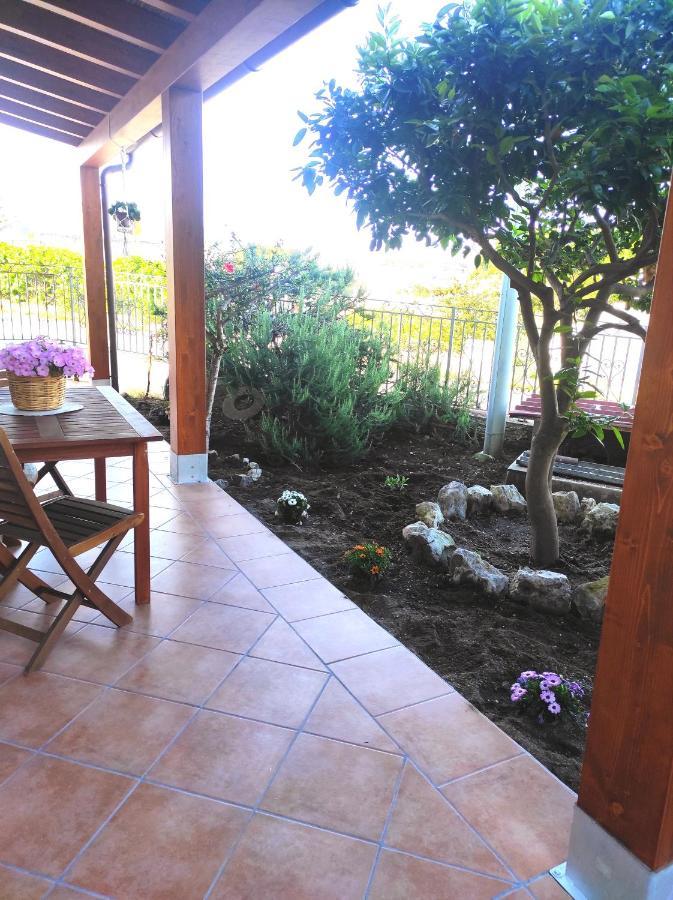 Holiday Home Mennulita Λίπαρι Εξωτερικό φωτογραφία